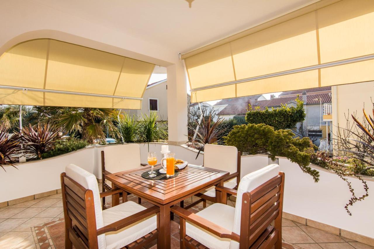 Apartments "Villa Antisin" With Heated Pool Zára Kültér fotó